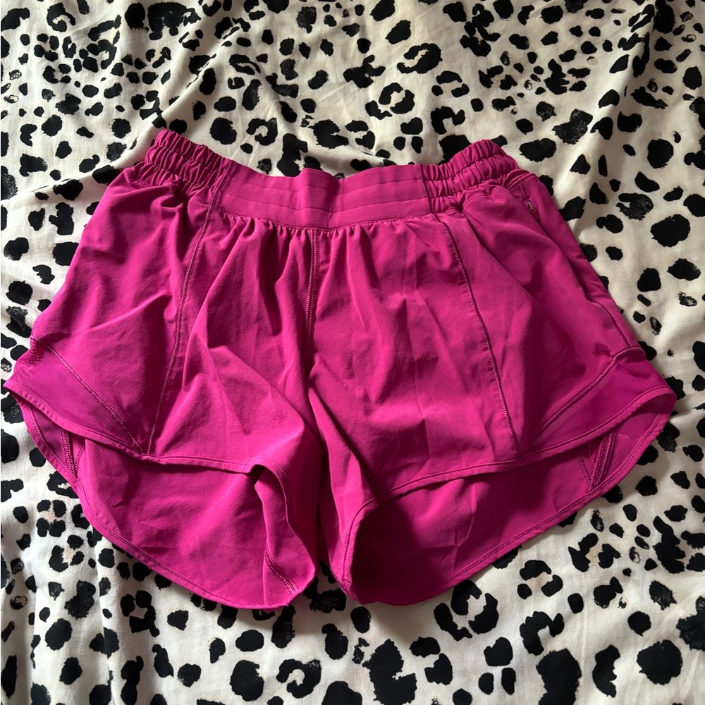 lululemon Hotty Hot Low-Rise Short 4" Ripened Raspberry